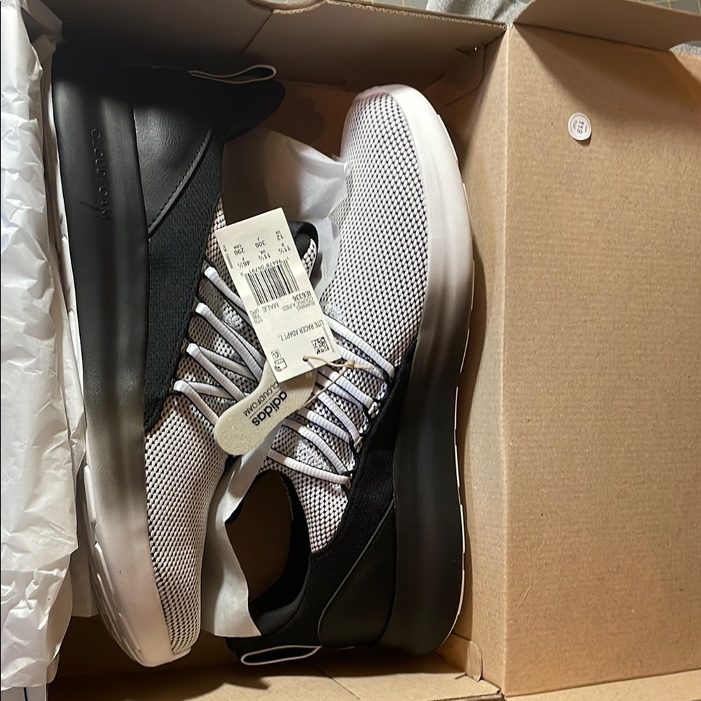 Adidas Black and White lite racer adapt 7.0 wide Sneakers Classic Design